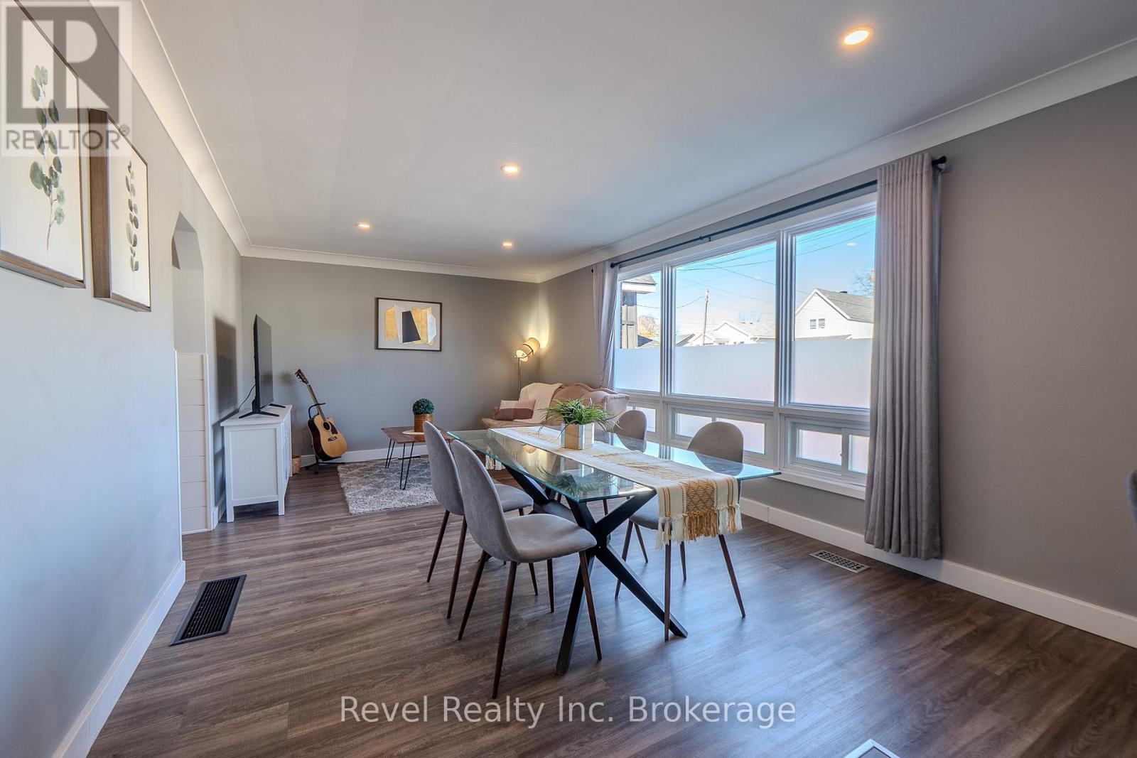 825 Mcintyre Street E, North Bay, Ontario P1B 1E9 - Photo 6 - X12487075