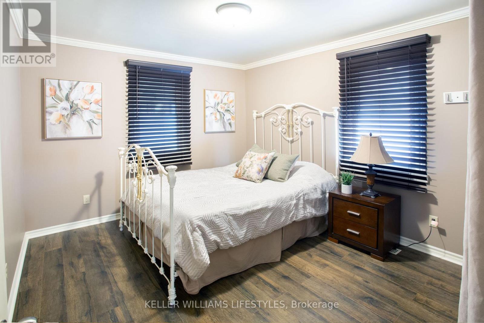 315 Fairview Avenue, London South, Ontario  N6C 4V1 - Photo 9 - X12481532