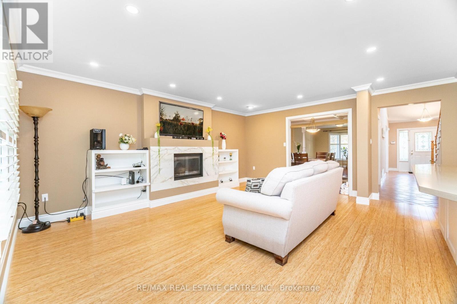 327 Cavendish Drive, Hamilton, Ontario  L9G 3Z1 - Photo 12 - X12485931