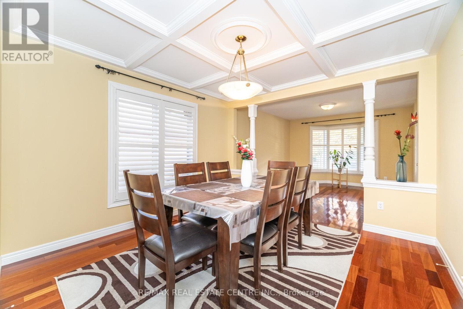 327 Cavendish Drive, Hamilton, Ontario  L9G 3Z1 - Photo 9 - X12485931