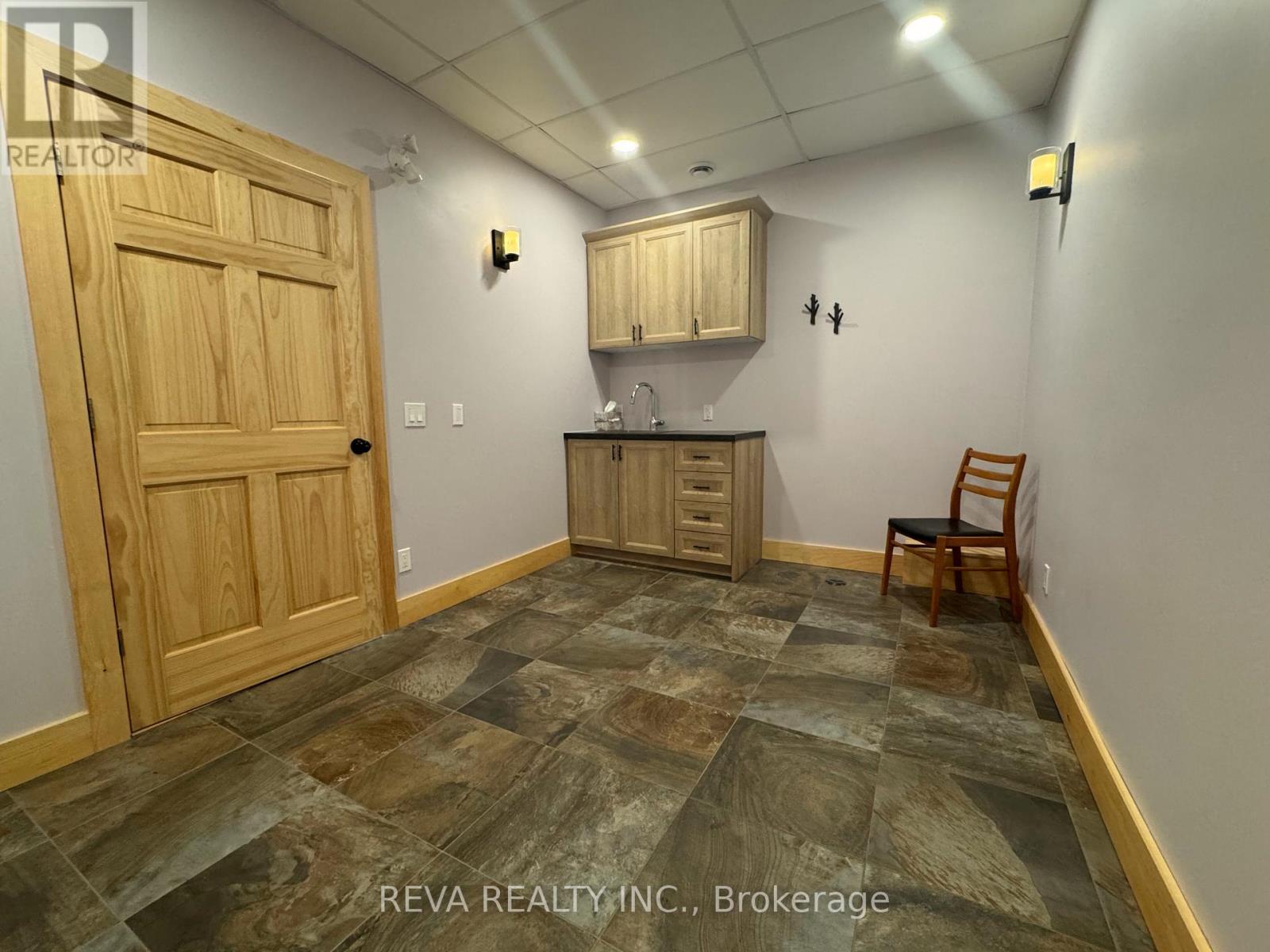 Unit 5 - 10 Hastings St. North, Bancroft (Bancroft Ward), Ontario  K0L 1C0 - Photo 5 - X12487068