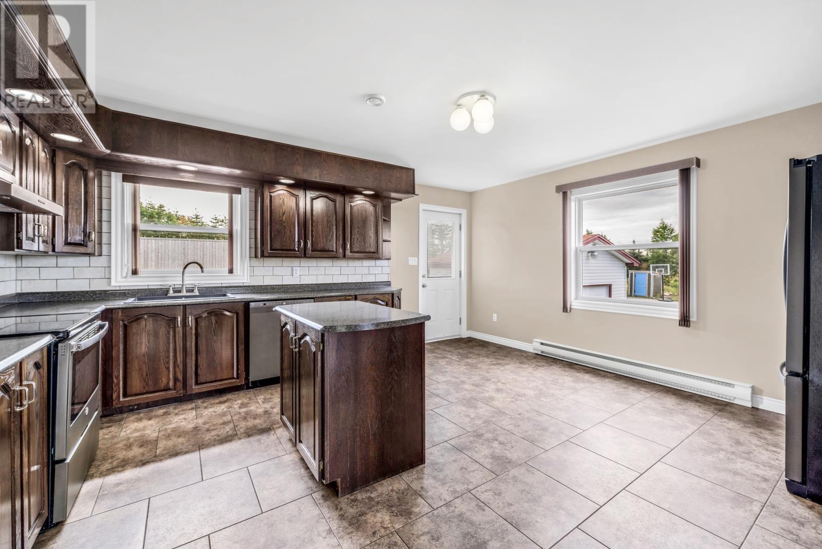 28 Milton Road, Paradise, Newfoundland & Labrador  A1L 1M7 - Photo 13 - 1292087