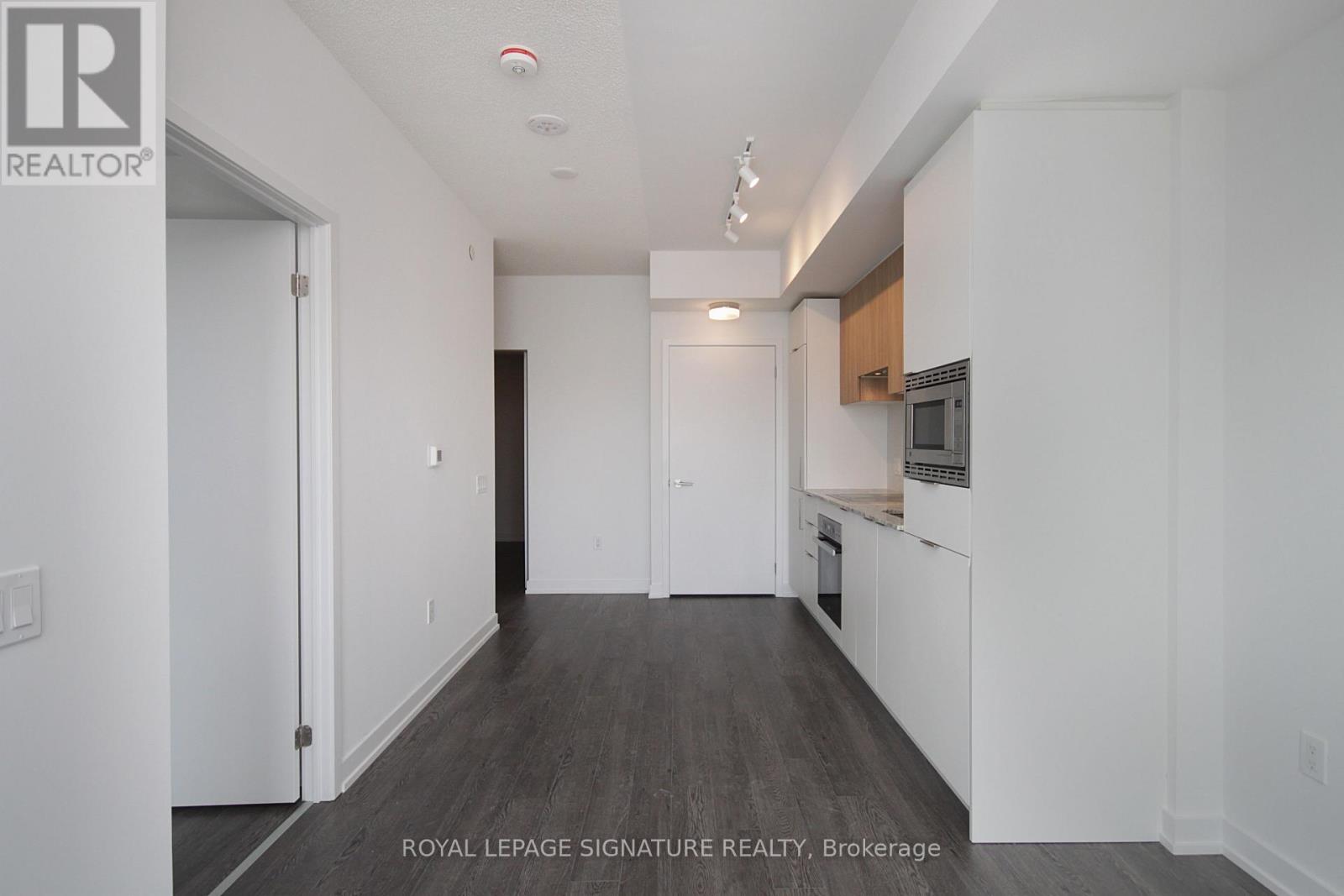 1524 - 20 O'neill Road, Toronto, Ontario  M3C 0R2 - Photo 8 - C12473095