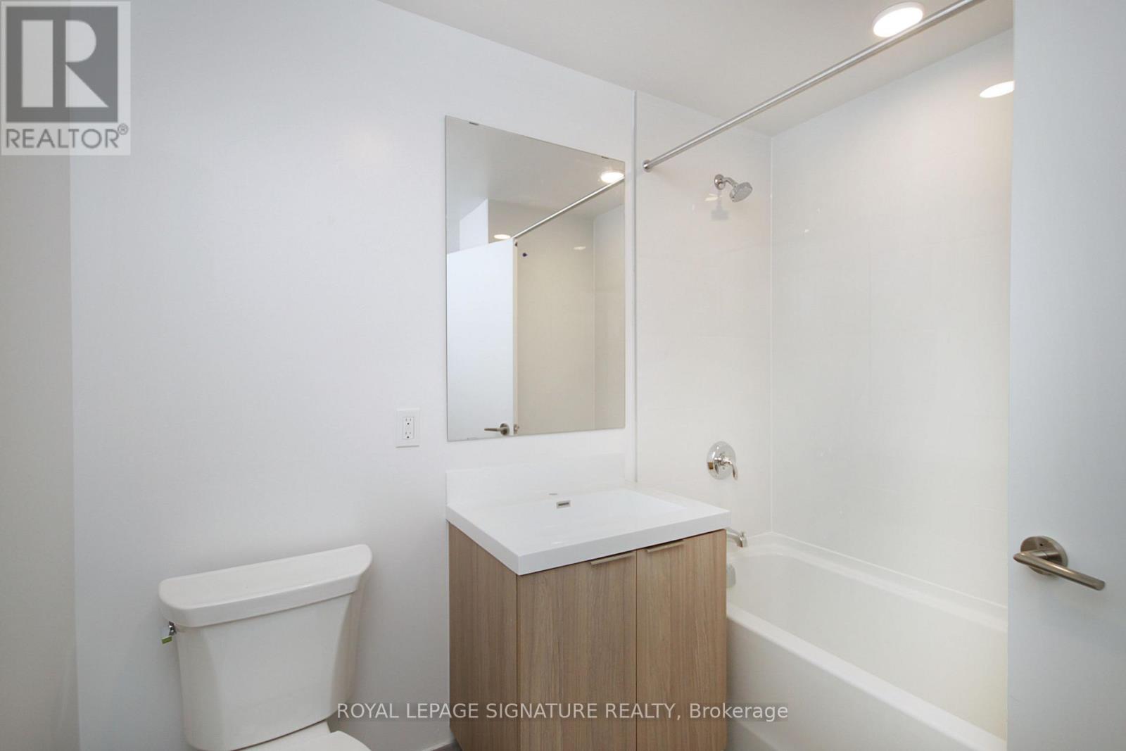 1524 - 20 O'neill Road, Toronto, Ontario  M3C 0R2 - Photo 17 - C12473095