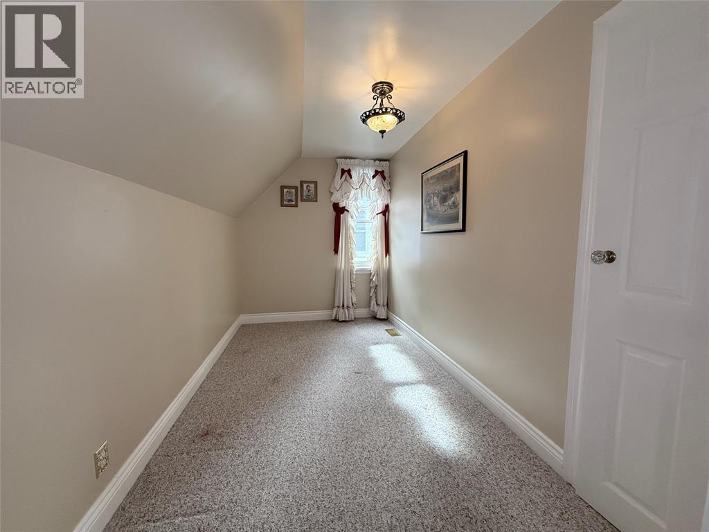 362 Mack Avenue, Sarnia, Ontario  N7T 3P6 - Photo 9 - 25027037