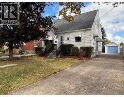 362 Mack Avenue, Sarnia, Ca