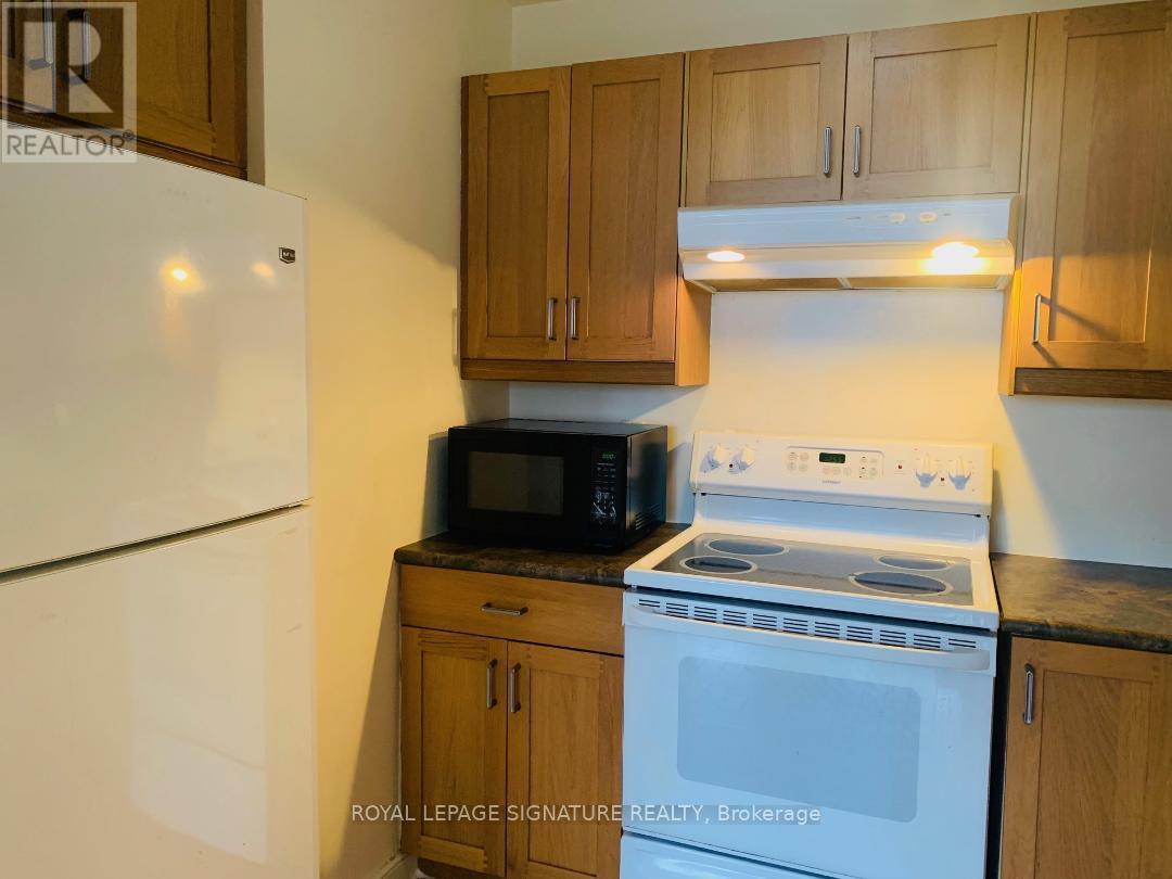 1503 - 40 Homewood Avenue, Toronto, Ontario  M4Y 2K2 - Photo 3 - C12476772