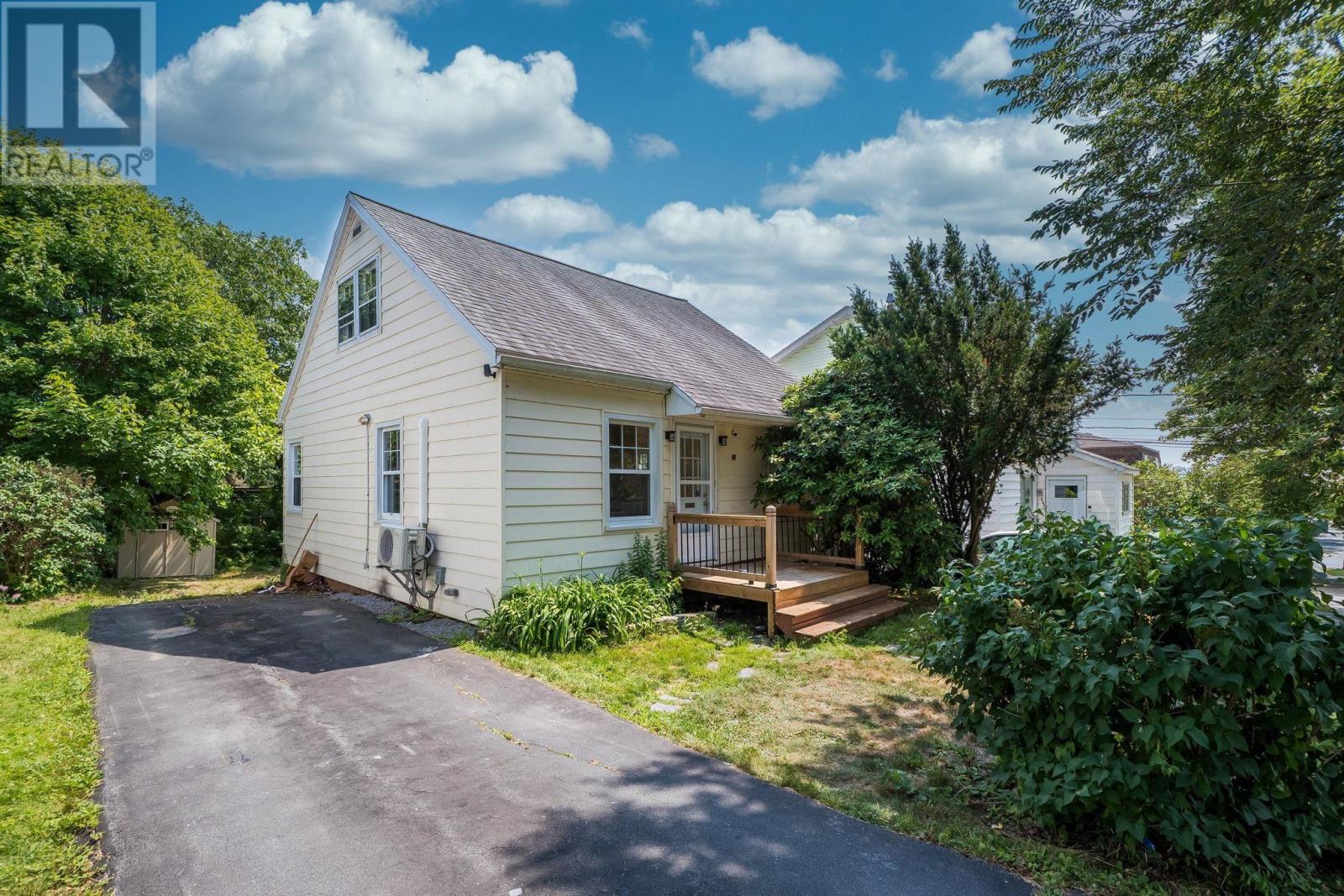 54 Symonds Street, Dartmouth, Nova Scotia  B3A 3L7 - Photo 1 - 202517962