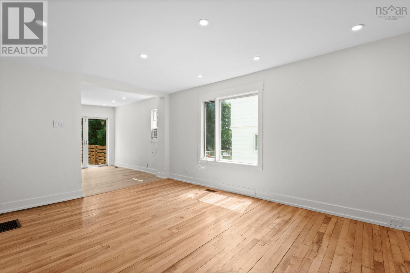 54 Symonds Street, Dartmouth, Nova Scotia  B3A 3L7 - Photo 3 - 202517962