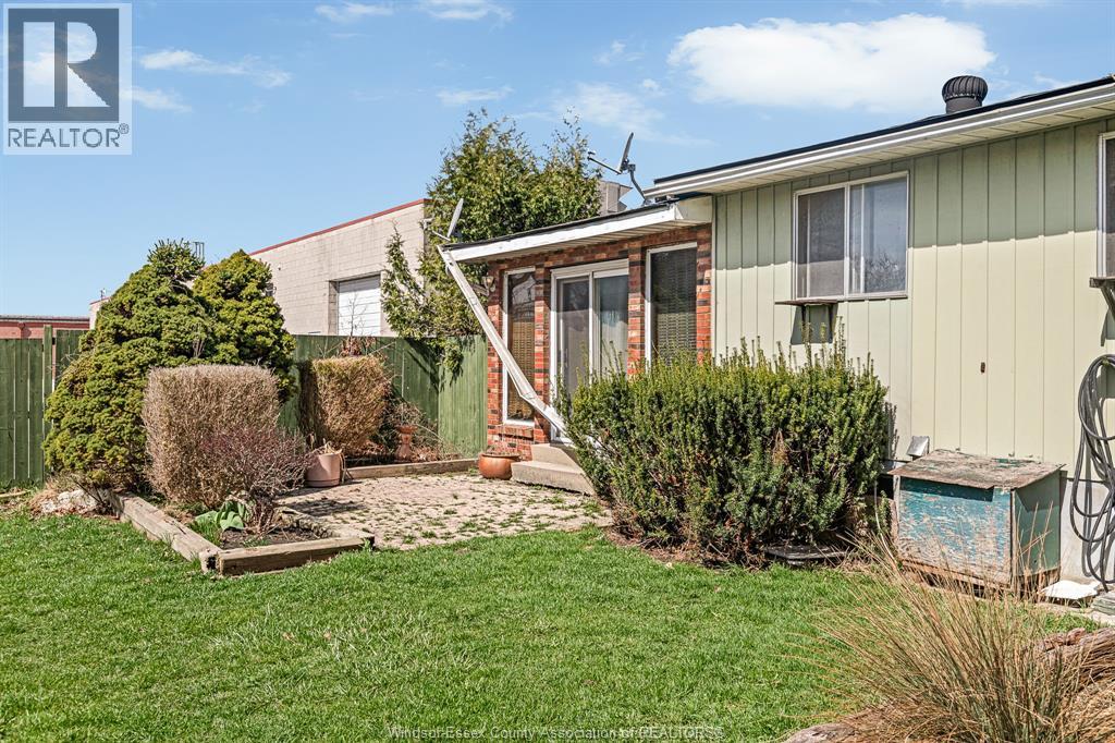 3425 County Rd 42, Windsor, Ontario  N8V 0A5 - Photo 10 - 25027006