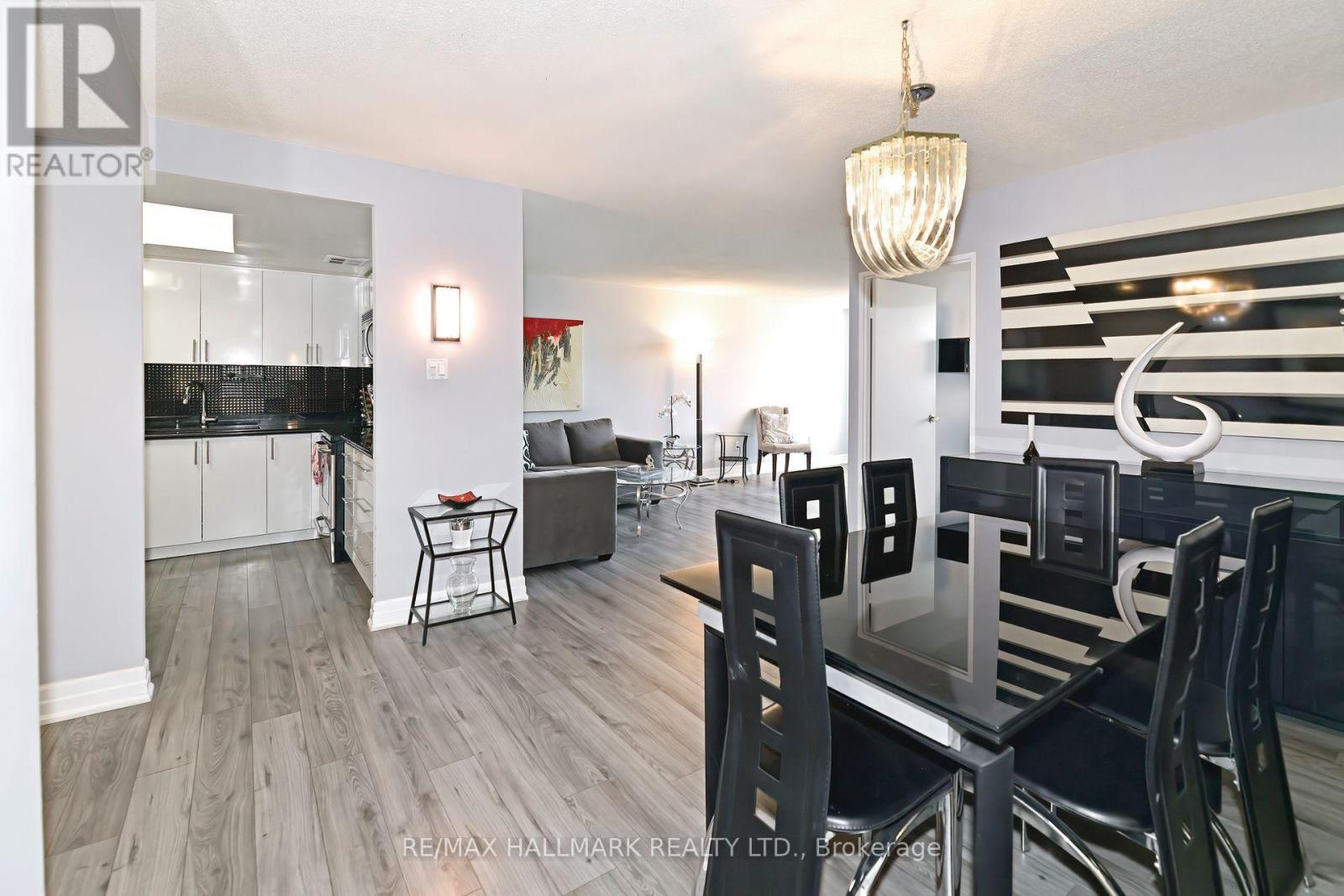 808 - 7601 Bathurst Street, Vaughan, Ontario  L4J 4H5 - Photo 7 - N12487076