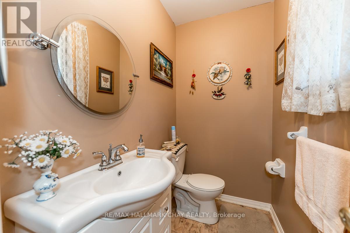 2 - 10 Riverley Lane, New Tecumseth, Ontario  L9R 1C5 - Photo 13 - N12487080