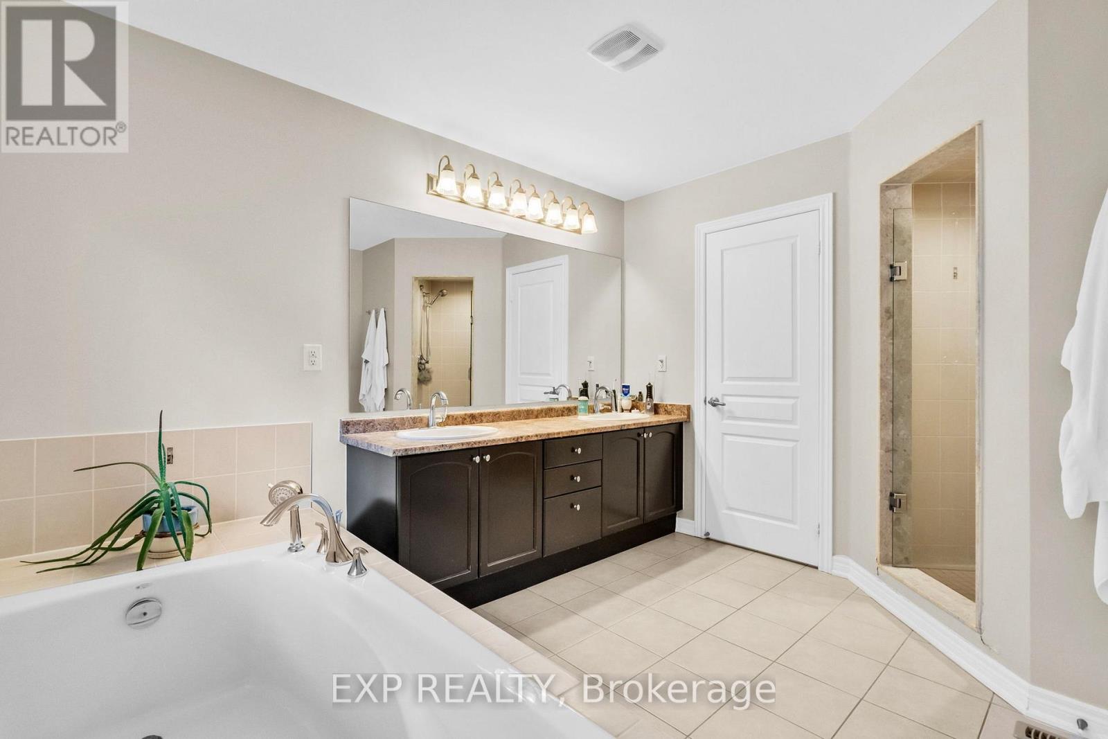 101 Smoothwater Terrace, Markham, Ontario  L6B 0E8 - Photo 32 - N12487087