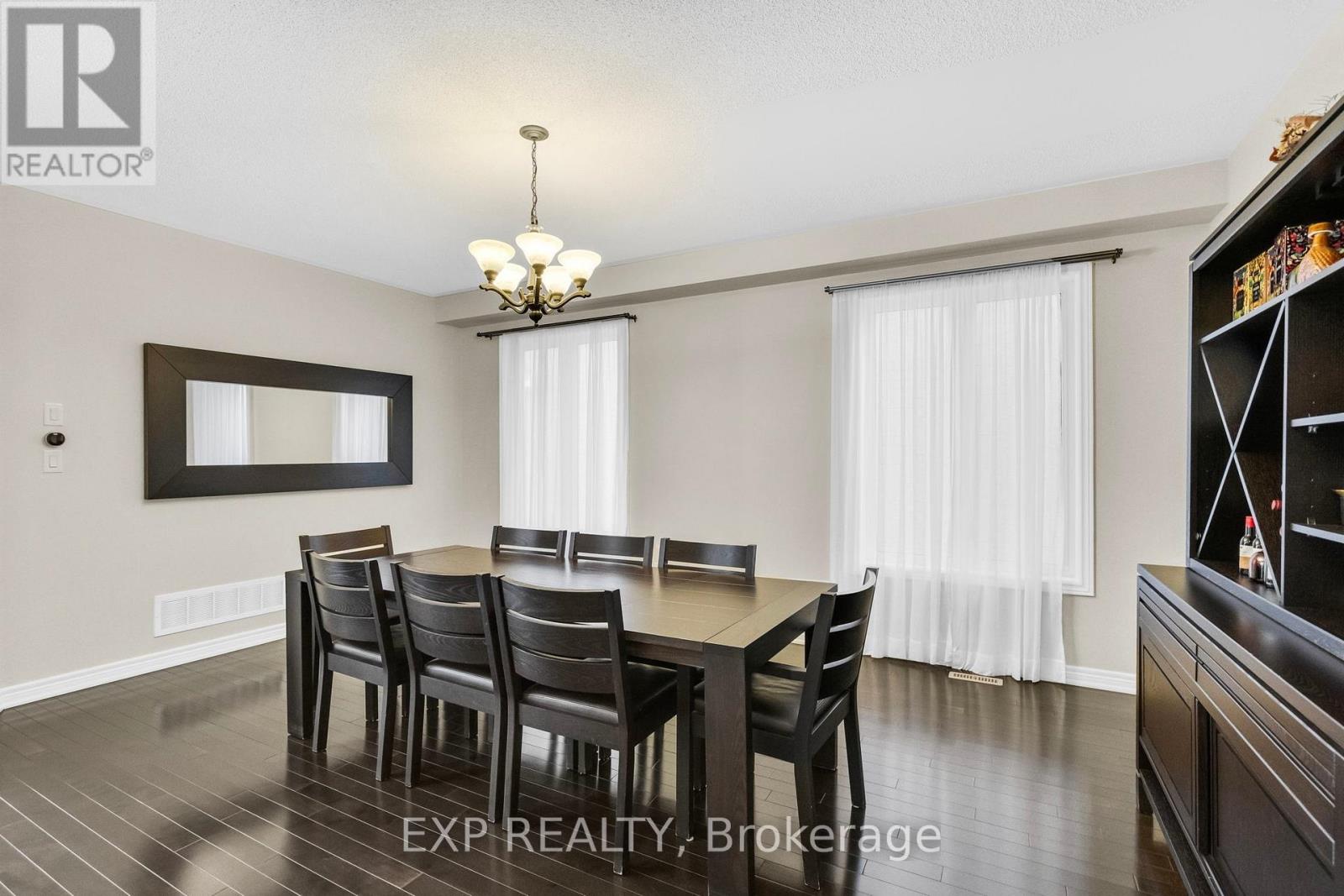 101 Smoothwater Terrace, Markham, Ontario  L6B 0E8 - Photo 6 - N12487087