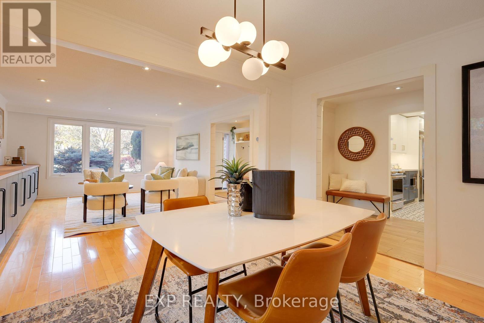 8 Renata Place, Markham, Ontario  L3R 2Y1 - Photo 9 - N12487088