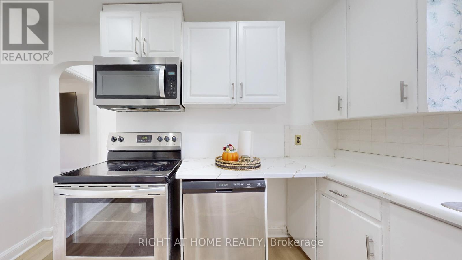 79 Oakes Avenue, Oshawa, Ontario  L1G 6C5 - Photo 14 - E12462115