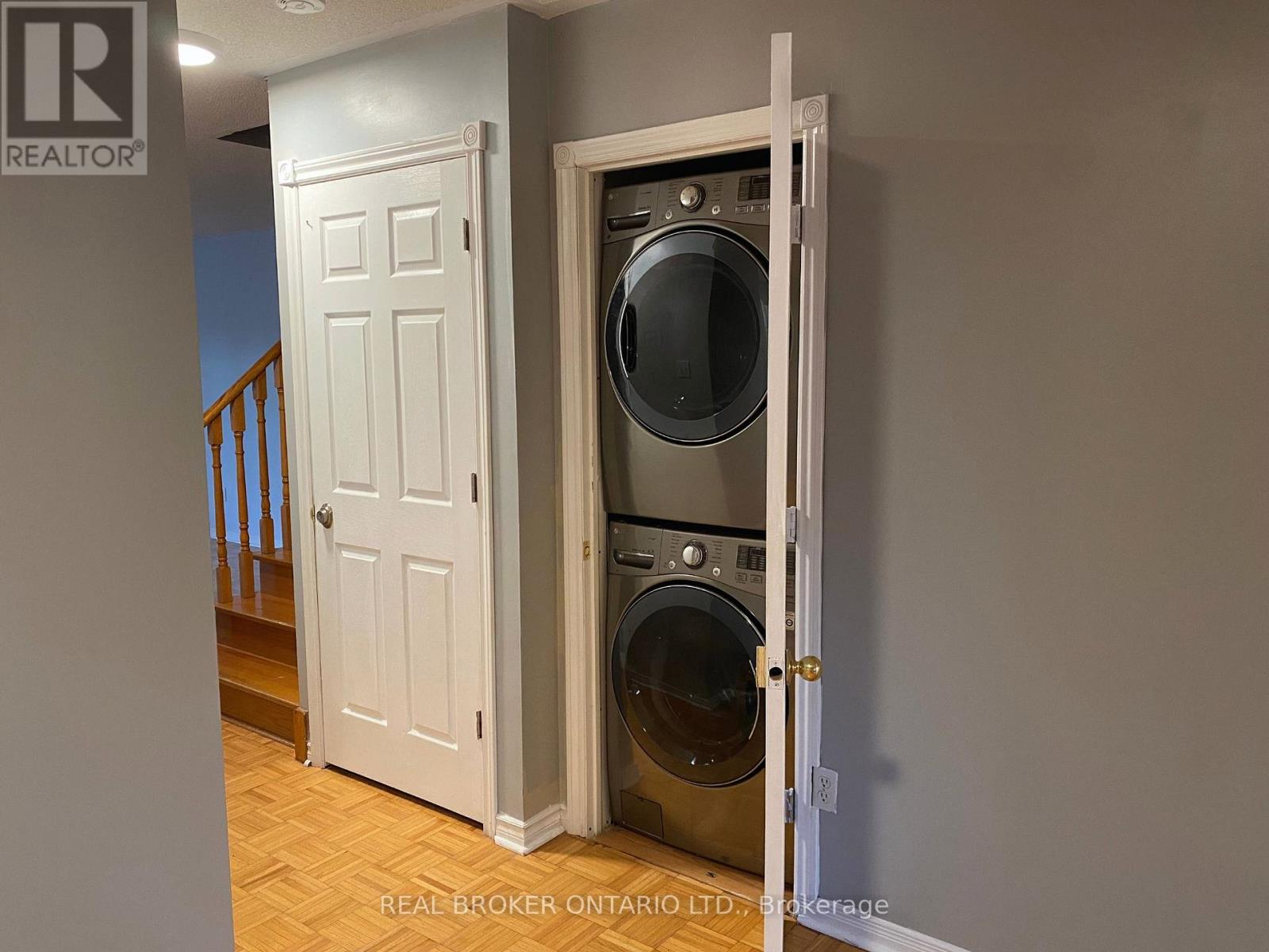 Main Unit - 80 Redfinch Way, Brampton, Ontario  L7A 2B1 - Photo 12 - W12487070