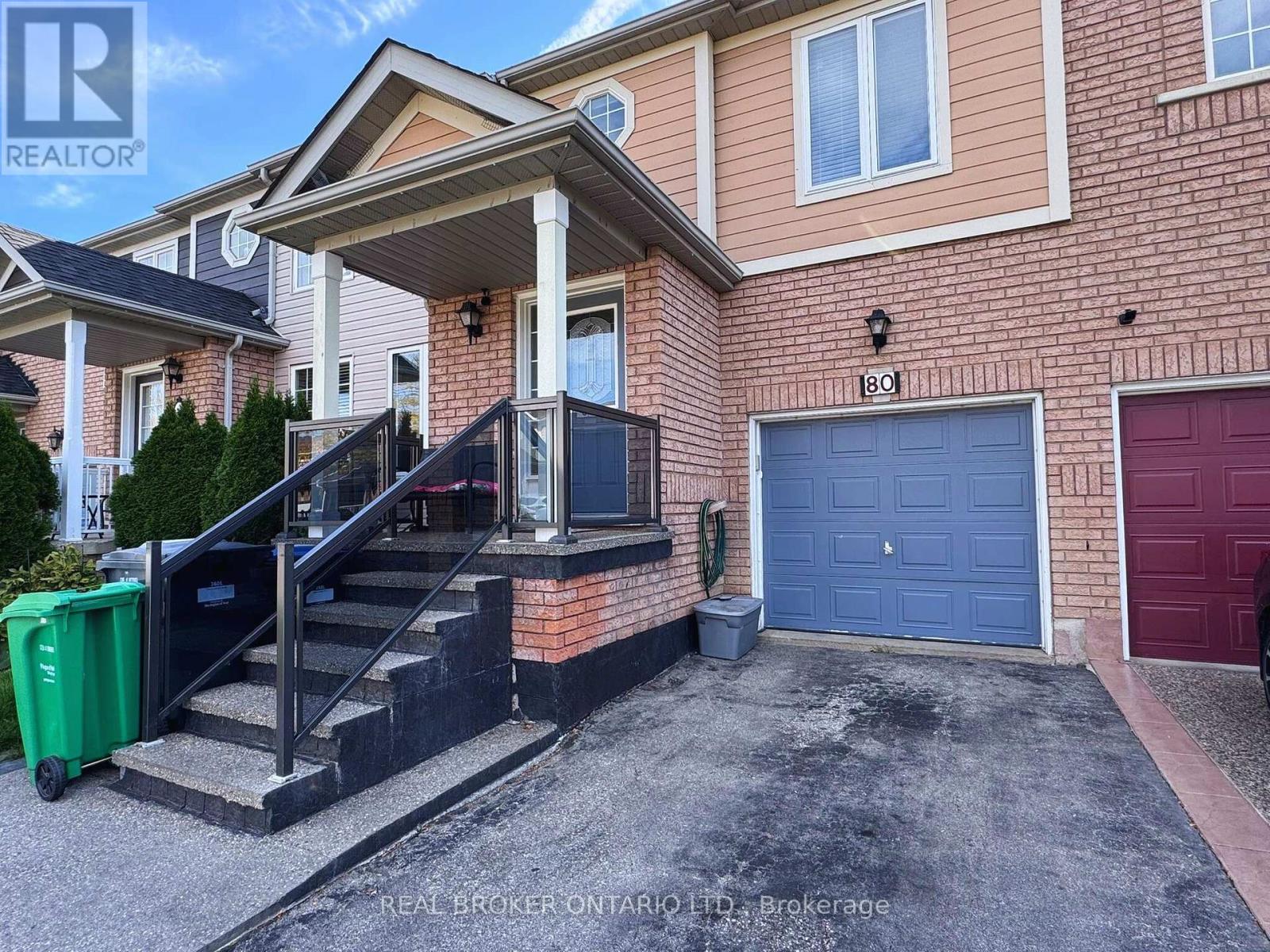 Main Unit - 80 Redfinch Way, Brampton, Ontario  L7A 2B1 - Photo 2 - W12487070