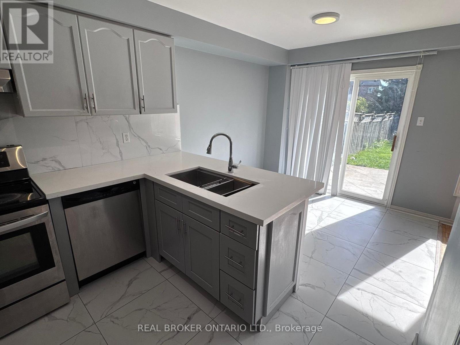 Main Unit - 80 Redfinch Way, Brampton, Ontario  L7A 2B1 - Photo 7 - W12487070