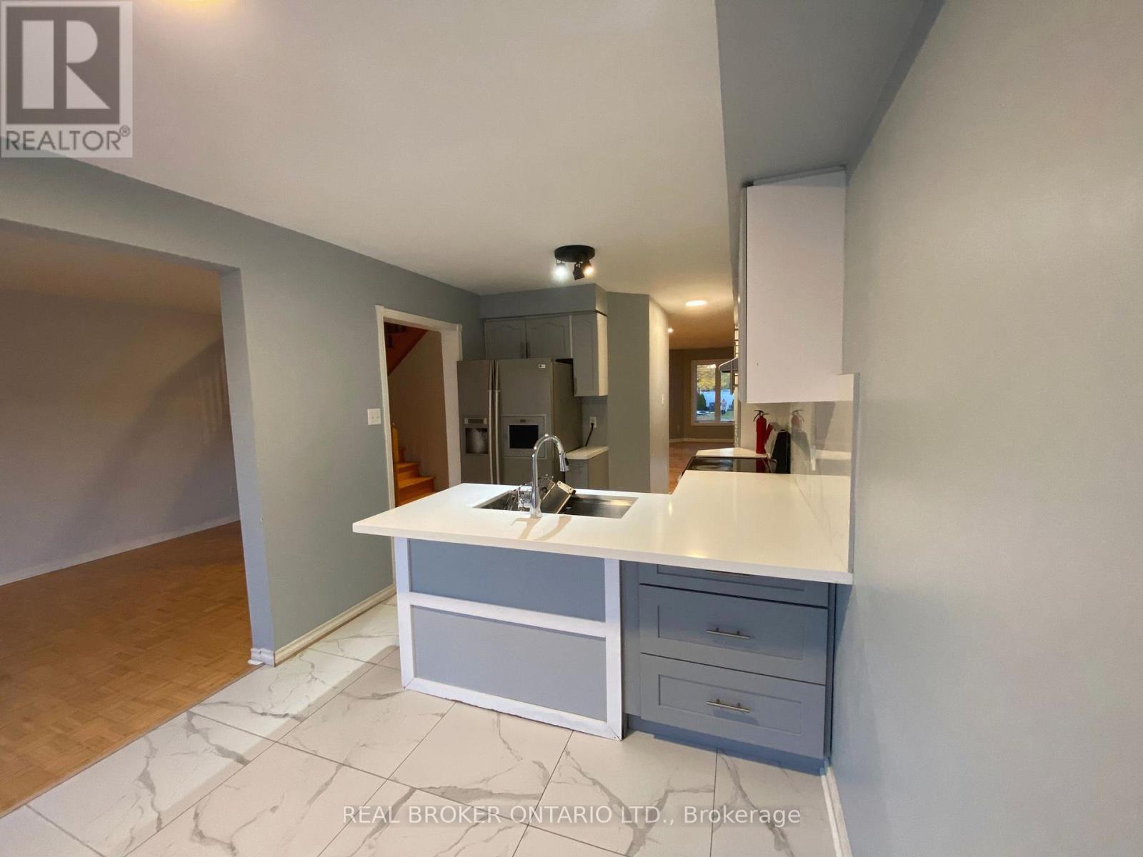 Main Unit - 80 Redfinch Way, Brampton, Ontario  L7A 2B1 - Photo 9 - W12487070