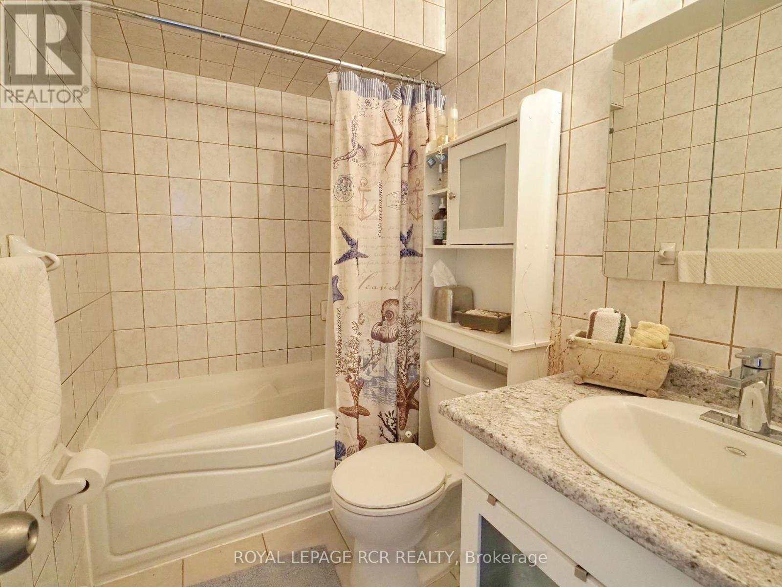 1003 - 3533 Derry Road E, Mississauga, Ontario  L4T 1B1 - Photo 11 - W12487079