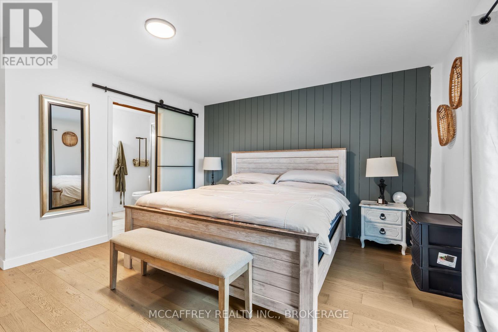 2055 Switzerville Road, Loyalist, Ontario  K7R 3K9 - Photo 18 - X12442768