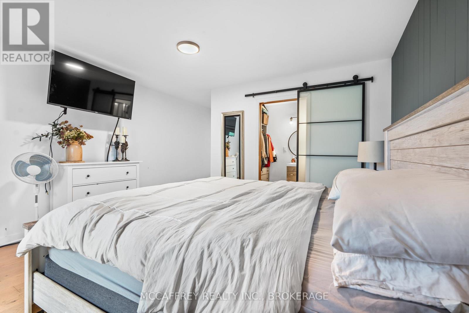 2055 Switzerville Road, Loyalist, Ontario  K7R 3K9 - Photo 19 - X12442768