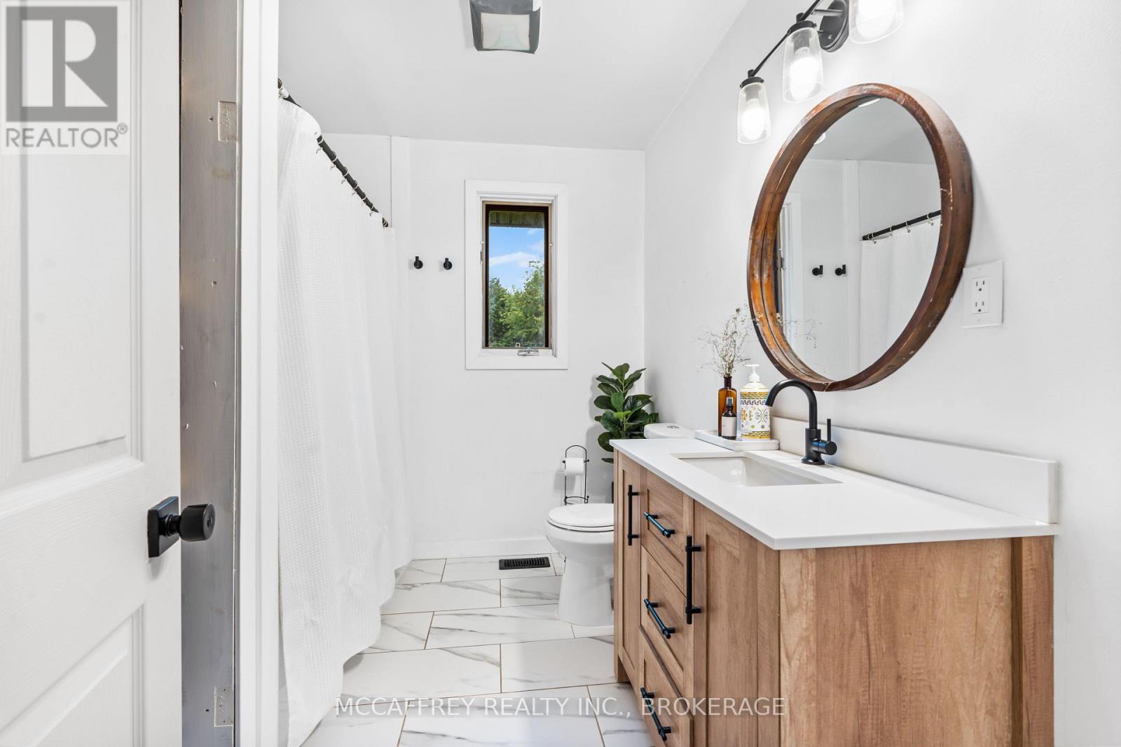 2055 Switzerville Road, Loyalist, Ontario  K7R 3K9 - Photo 21 - X12442768