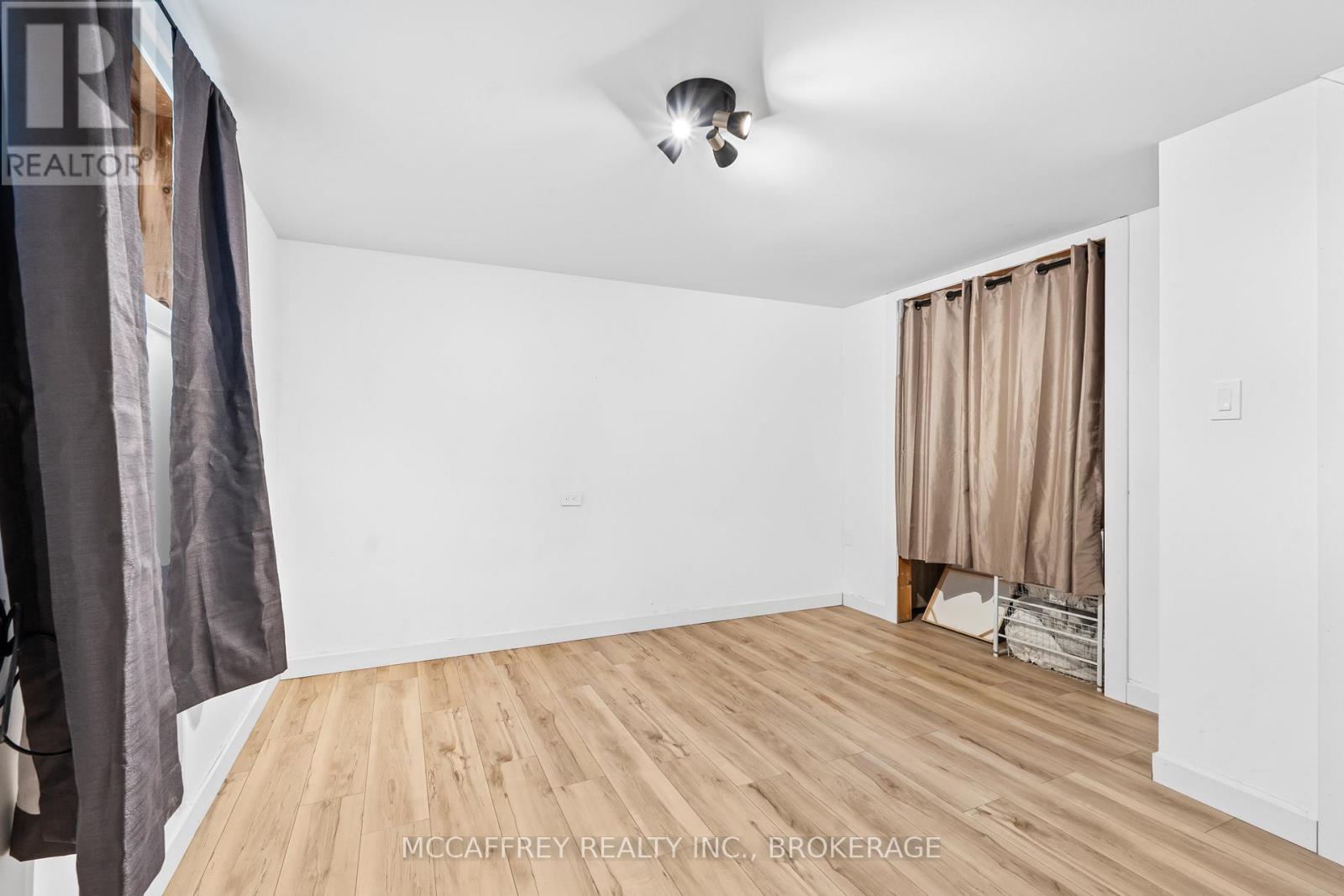 2055 Switzerville Road, Loyalist, Ontario  K7R 3K9 - Photo 33 - X12442768