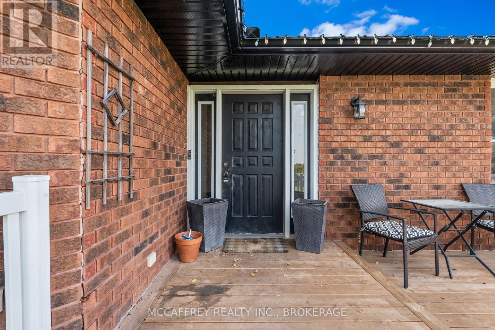 2055 Switzerville Road, Loyalist, Ontario  K7R 3K9 - Photo 5 - X12442768