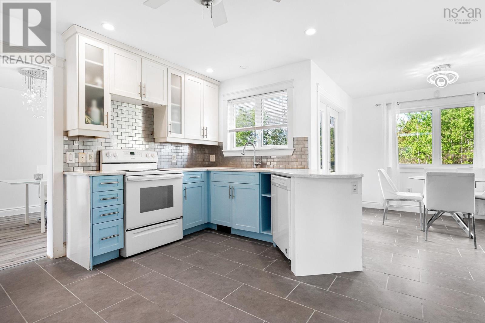 983 Windgate Drive, Beaver Bank, Nova Scotia  B4G 0A7 - Photo 5 - 202512129