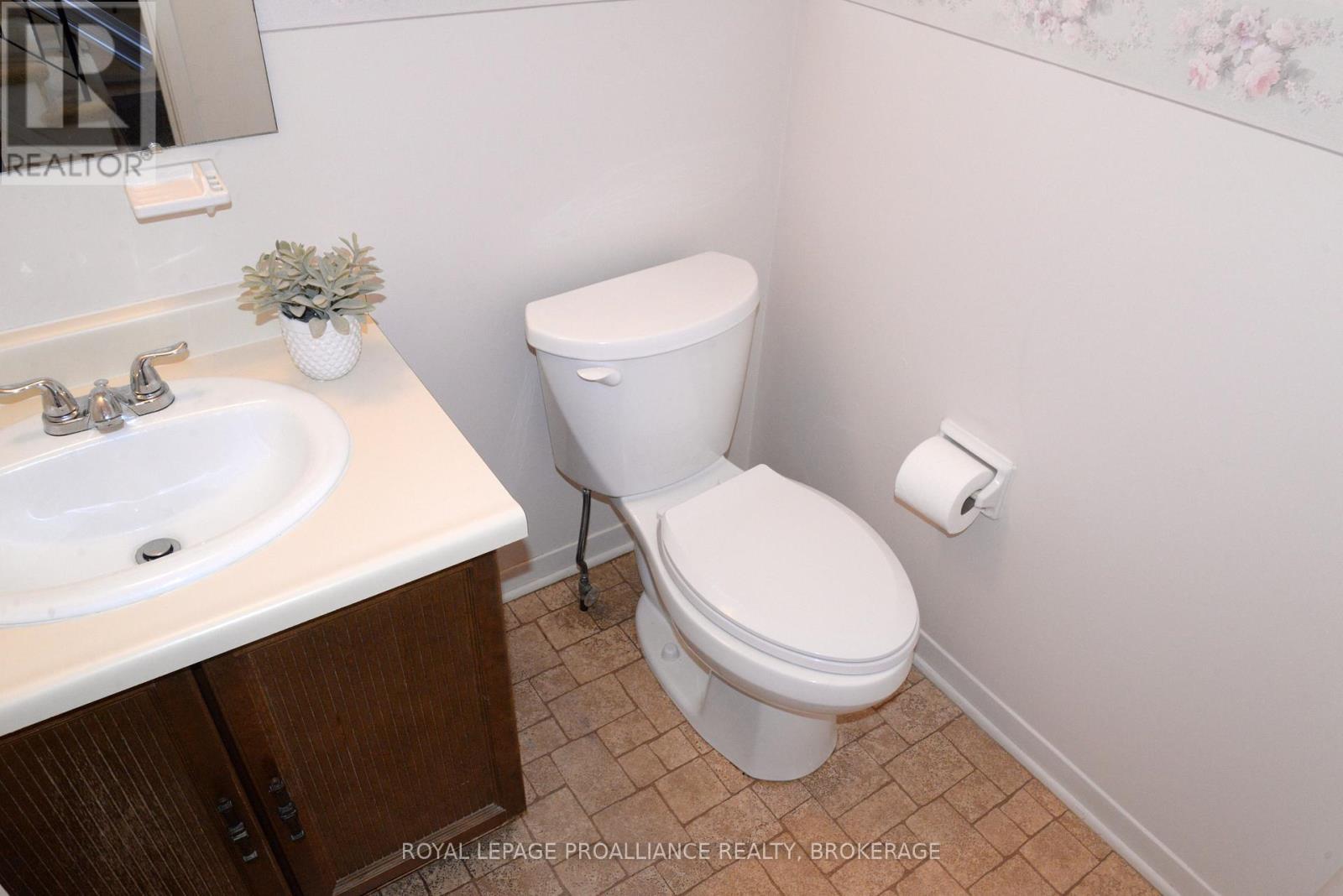 834 Somerset Crescent, Kingston (North Of Taylor-Kidd Blvd), Ontario  K7P 1G5 - Photo 16 - X12487094