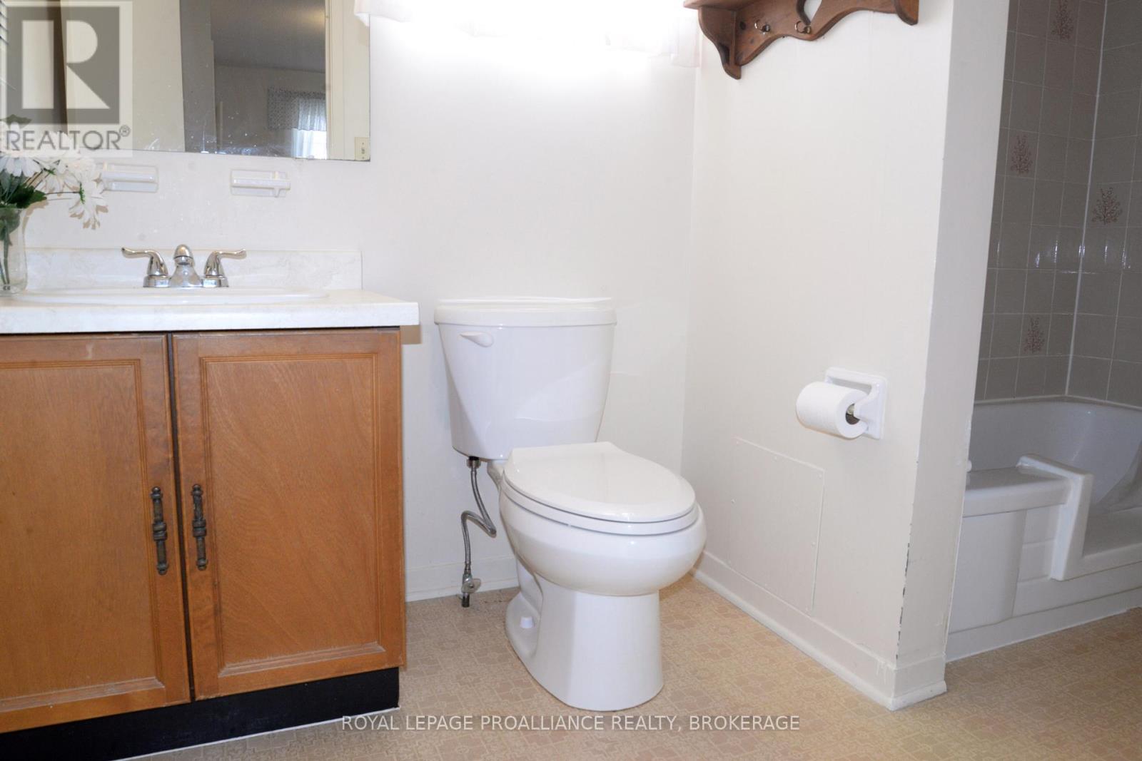 834 Somerset Crescent, Kingston (North Of Taylor-Kidd Blvd), Ontario  K7P 1G5 - Photo 19 - X12487094