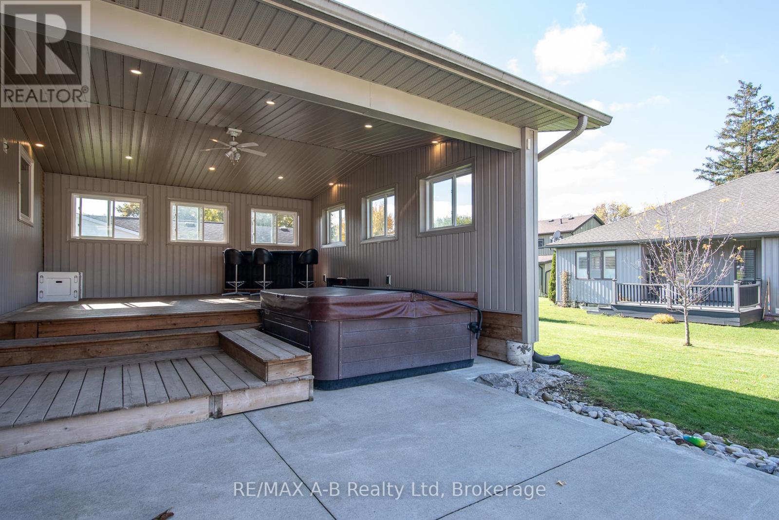 3972 Burns Street, Perth East, Ontario  N0B 2P0 - Photo 11 - X12487097