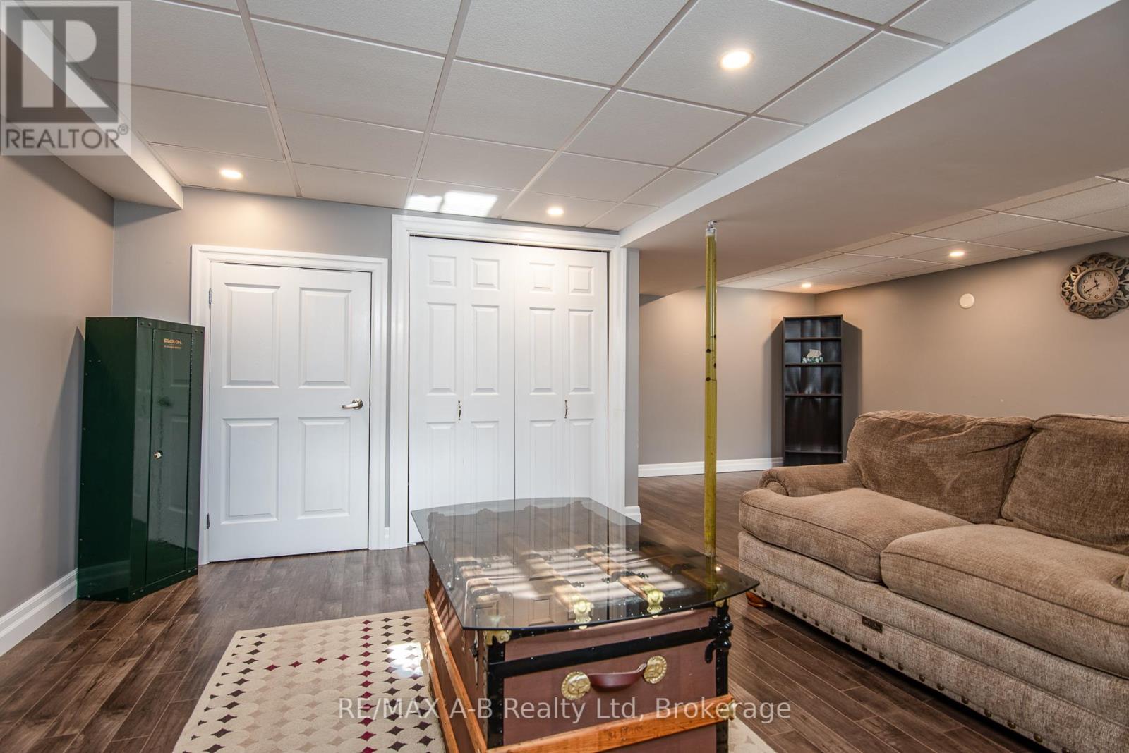 3972 Burns Street, Perth East, Ontario  N0B 2P0 - Photo 37 - X12487097