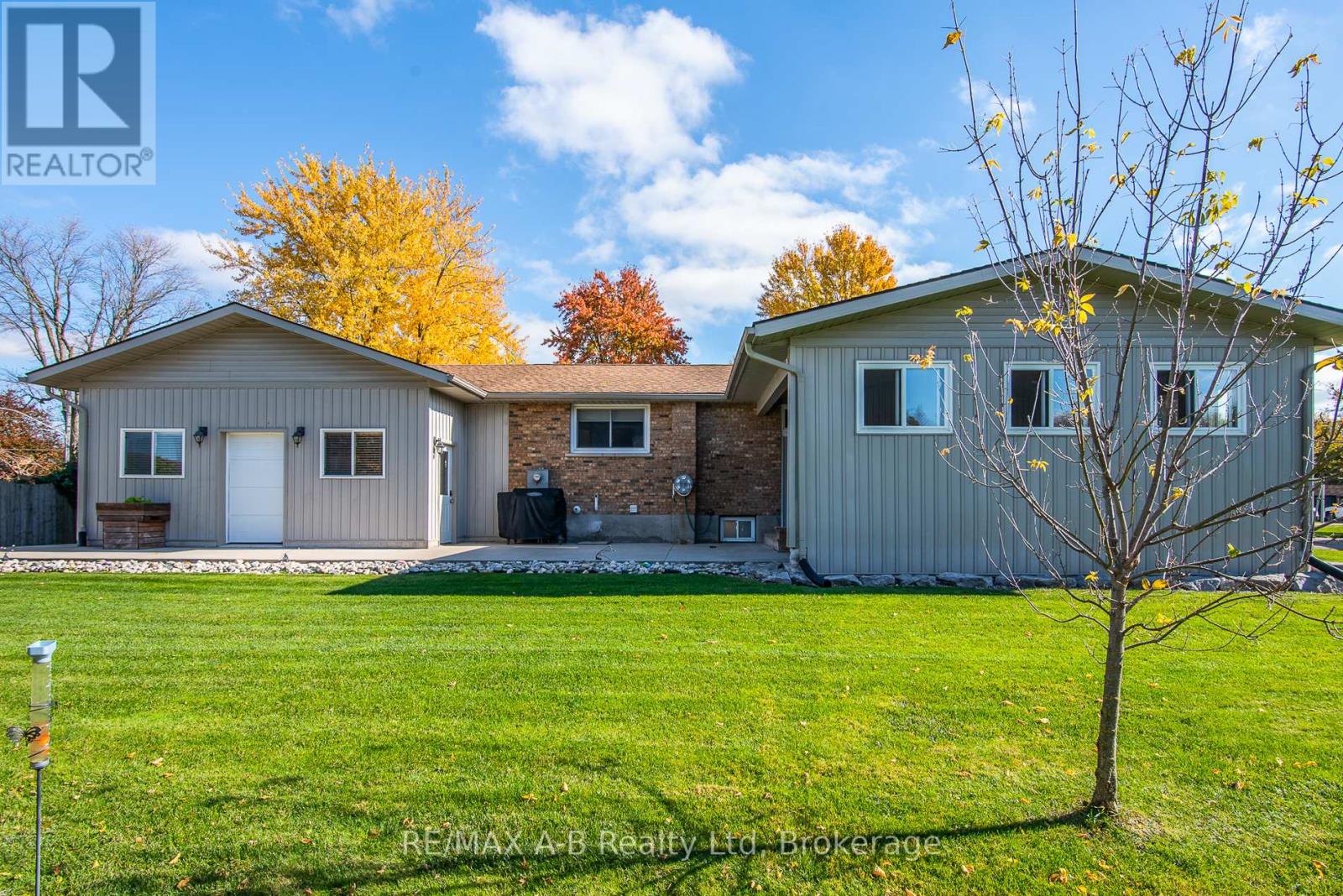 3972 Burns Street, Perth East, Ontario  N0B 2P0 - Photo 6 - X12487097