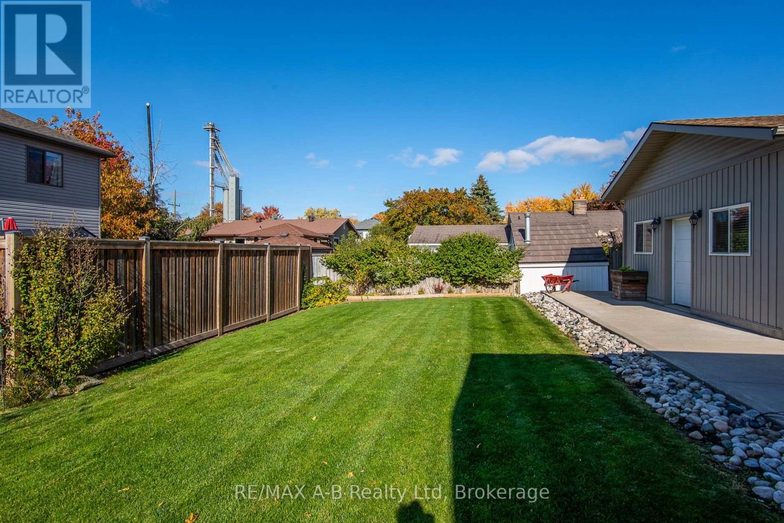 3972 Burns Street, Perth East, Ontario  N0B 2P0 - Photo 7 - X12487097