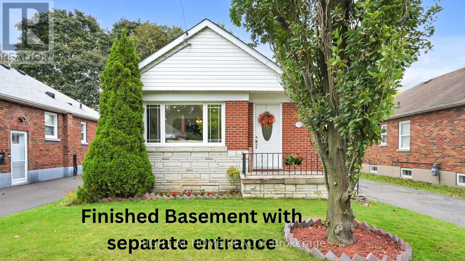 79 OAKES AVENUE, Oshawa, Ontario