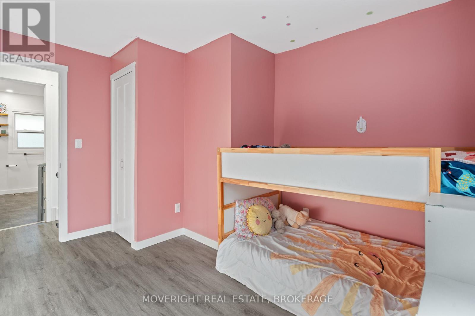 331 Fielden Avenue, Port Colborne (Sugarloaf), Ontario  L3K 4T8 - Photo 25 - X12487099