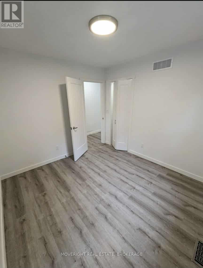 331 Fielden Avenue, Port Colborne (Sugarloaf), Ontario  L3K 4T8 - Photo 37 - X12487099