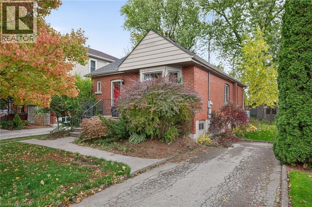 76 Wycliffe Avenue, Hamilton, Ontario  L9A 1E1 - Photo 1 - 40781952