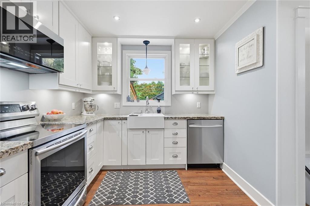 415 Henderson Road, Burlington, Ontario  L7L 2P6 - Photo 7 - 40783713