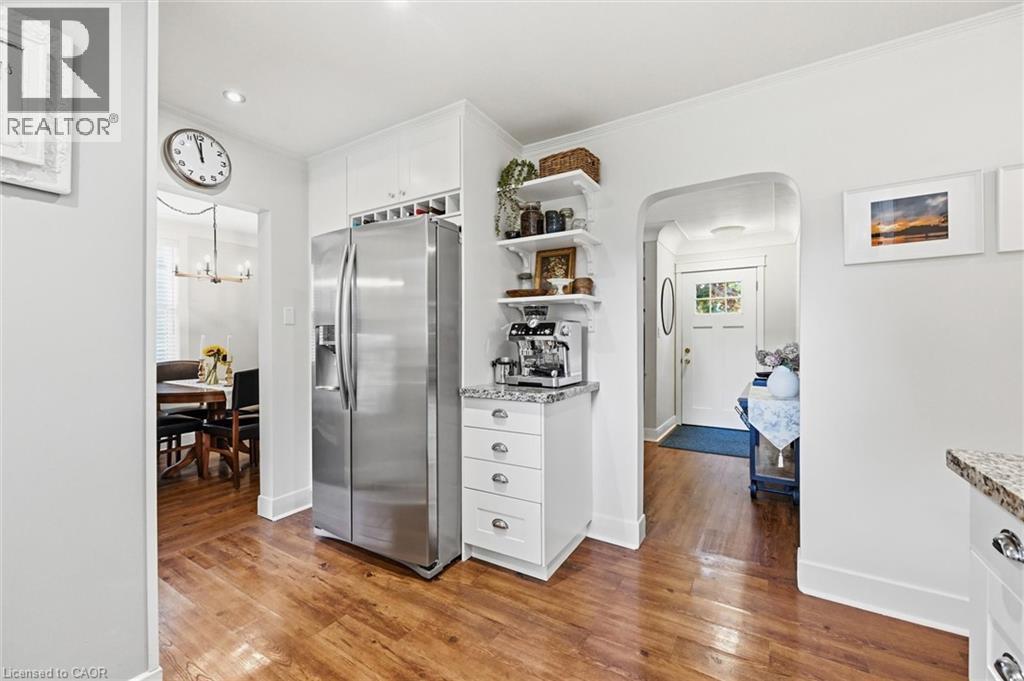 415 Henderson Road, Burlington, Ontario  L7L 2P6 - Photo 9 - 40783713