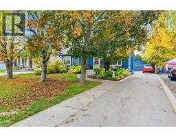 415 HENDERSON Road, Burlington, Ontario