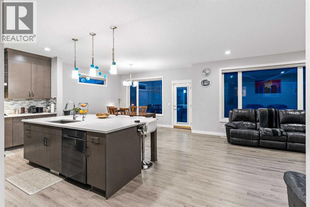 562 Silverado Boulevard Sw, Calgary, Alberta  T2X 3Z2 - Photo 7 - A2253647