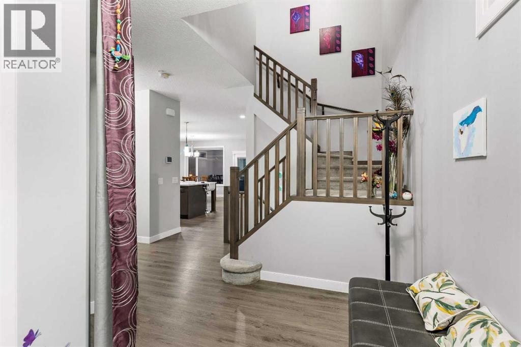 562 Silverado Boulevard Sw, Calgary, Alberta  T2X 3Z2 - Photo 5 - A2253647