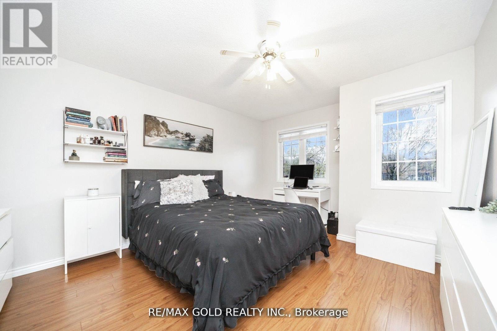 36 Roxton Crescent N, Brampton, Ontario  L7A 2A9 - Photo 15 - W12475106