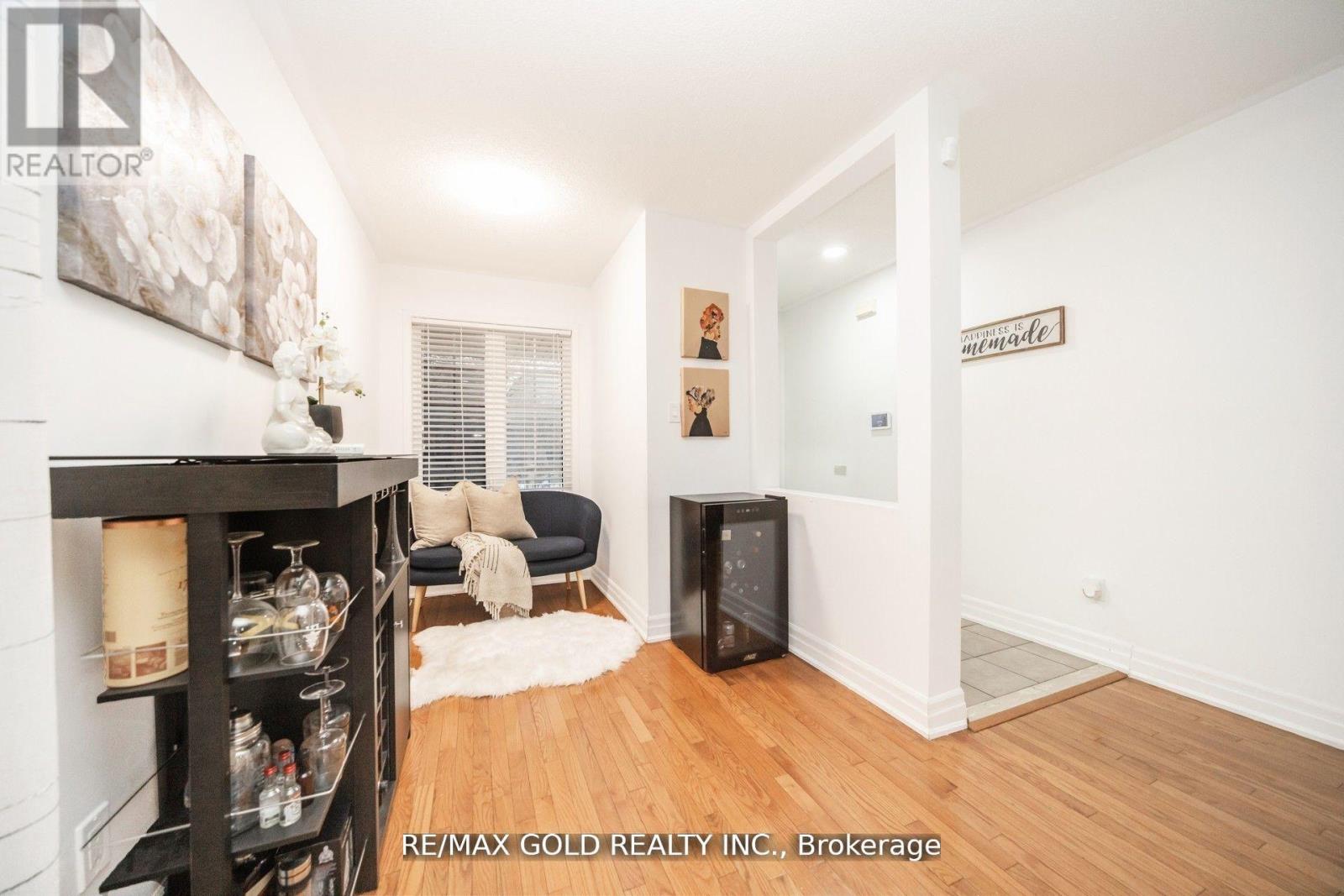 36 Roxton Crescent N, Brampton, Ontario  L7A 2A9 - Photo 3 - W12475106