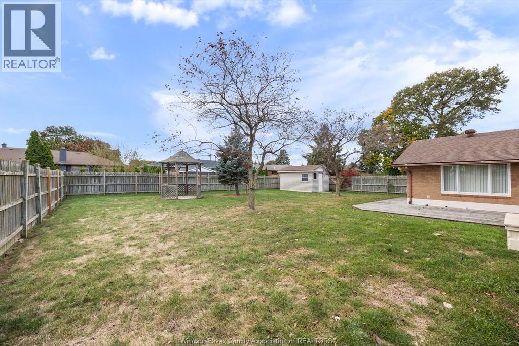 955 Scofield, Windsor, Ontario  N9G 1L6 - Photo 14 - 25027310