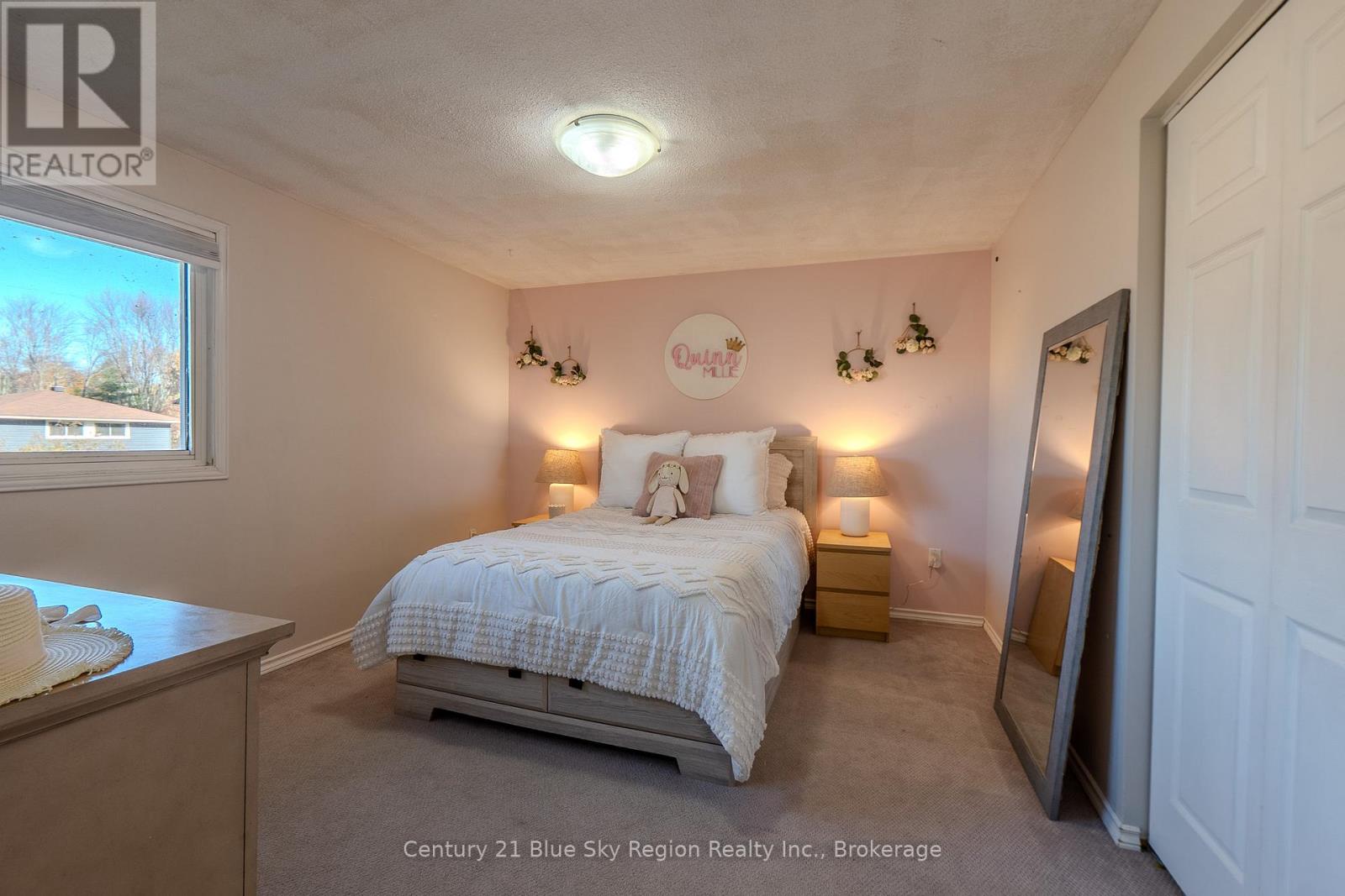 23 Lovell Avenue, North Bay (Ferris), Ontario  P1A 3R7 - Photo 25 - X12487149